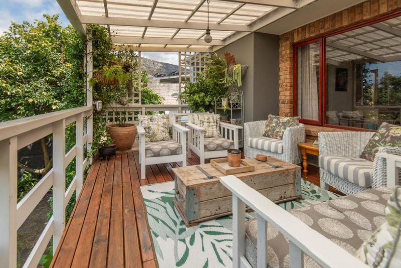 3 Bedroom Property for Sale in Voelklip Western Cape